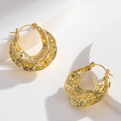 China Vintage Circle Chunky Earrings Lead Nickel Free For Women Gold Brass Hammered Earrings Twisted Circle Earrings for sale