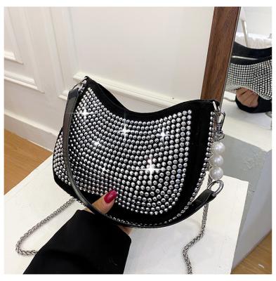 China Rhinestone Durable Custom Women's Fashion Cross - Decoration Crescent Chain Ladies Casual Pearl Body Bag Purse Shape Cross - Body Bag for sale