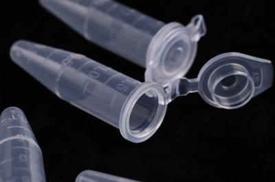 China Clear Sterile Microcentrifuge Tubes , PP 1.5 Microcentrifuge Tubes for sale