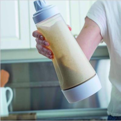 China PE Handle Pastry Dispenser Batter Mixer Bottle Plastic Baking Bottles for Making Pancakes for sale