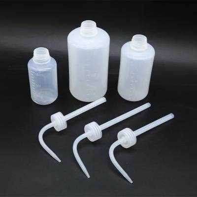 China Chemical Wholesale Lab Wash Plastic Squeeze Bottle For Pharmaceuticals for sale