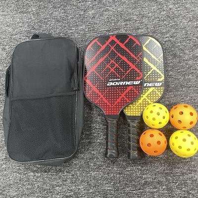 Cina USAPA approvato Fibra di vetro Pickleball Set 2 racchette 4 Pickleballs 1 sacchetto per età 5-80 in vendita