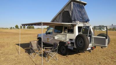 China 4x4 opent Automatische het Dak Hoogste Tent Één van Off Road Kant 210x125x95cm opent Grootte Te koop