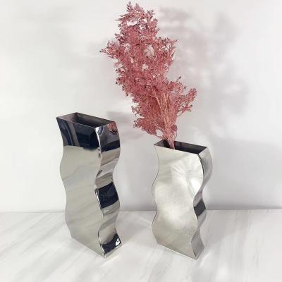 China China stainless steel mini curve shape silver luxury matel design modern stainless steel deco vase for sale