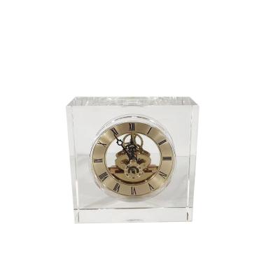 China Nordic transparent glasscrystal China desk clock metal clock pendulum clock ornament for sale