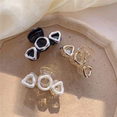 China Landy Triangle Geometry Fashion Design Acrylic Hair Claw Clip Lead Free/Nickel Free/Environment Friendly Wholesale Hair Accessories for sale