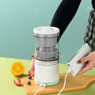 China Wholesale Designed Multifunctional Portable Car Separator Orange Extractor Juicer Household Fruit Machine USB Charging Visual Juice for sale