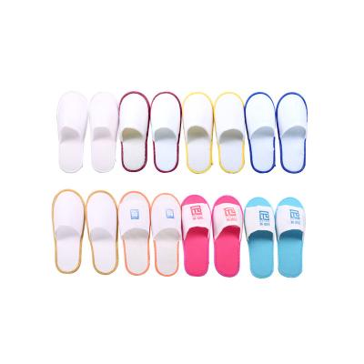 China Exquisite Disposable Hotel Amenities Factory Disposable Logo Opp Bag Packaging Custom Slippers Pedicure Making Machine for sale