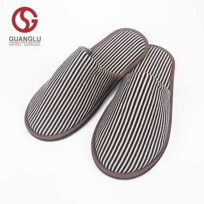 China Travel Hotel SPA Airline Home Airbnb China Closed Toe Brown Stripes Hotel Slipper New Style Soft Men Hotel Slippers for sale