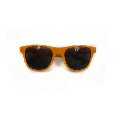 China Hot Selling Sports Sunglasses Cheap Price Plastic Customized Made Party Event Sunglasses for sale