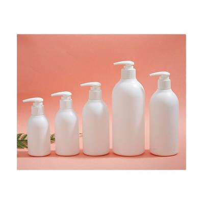 China Fine Quality 150ml Eco Latex Bottle PE Plastic Small Empty Shampoo Bottle Cosmetic for sale