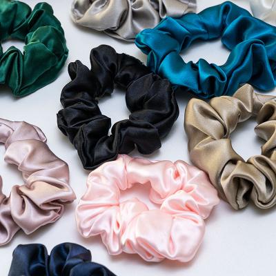 China Pure Silk Hair Scrunchies 100% Mulbery Hair Ties Style 16mm Women Scrunchies Large European And American Silk Scrunchies Oversized Design for sale