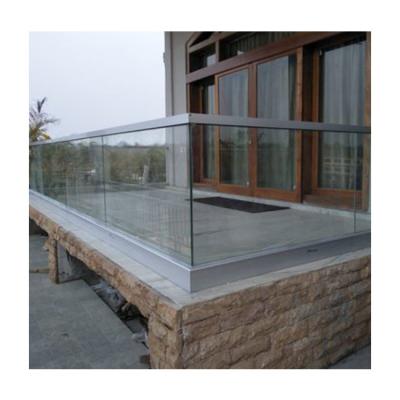 China Modern high quality high temperature resistance safety rail for cheap veranda and rooftop swimming pools with temper glass barriers for sale