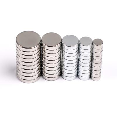 China Industrial Strong Neodymium Permanent Magnets Disc Magnet N35 N50 N52 Rare Earth Flat Round Mini Tiny Cylinder Magnet for sale