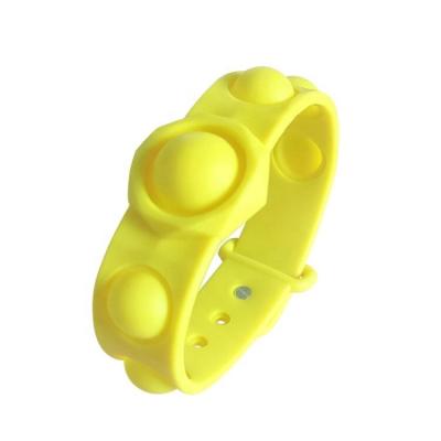 China Amazon Toy Funny Educational Hot Selling Moving Person Push Button Silicone Popper Noise Sensory Running Bracelet for sale