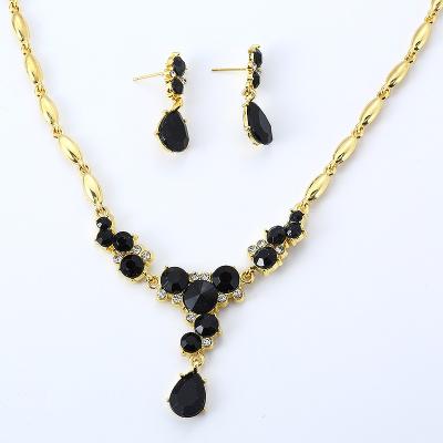 China Best Selling Vintage Women Wedding Necklace Bridal Jewelry Sets Resin Zircon Necklace Set for sale