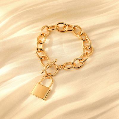 China 2022 Fashion Lock Pendant Chain Bracelet Bangle Gold Charm Jewelry Accessory Bracelets for sale