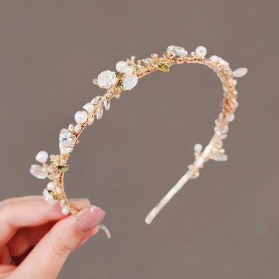 China Crystal Hot Selling Designer Headbands Summer Shell Hairbands Metal Headband Pearl Headband for sale