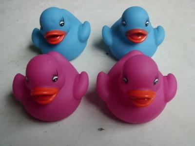 China Promotional Gift Color Changing Ducks Eco Friendly PVC Baby Bath Warm Warning for sale