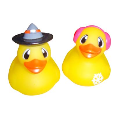 China Children Mini Rubber Ducks / Personalized Rubber Duck Bathroom Set Yellow Color for sale