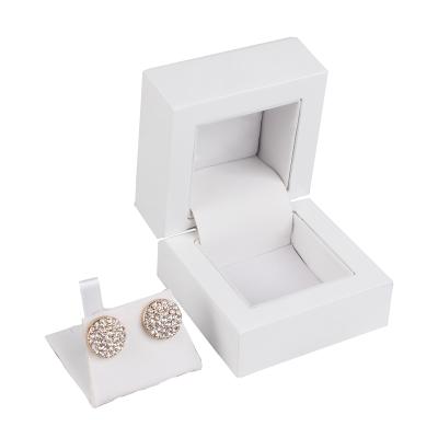 China Eco-friendly White High Glossy Lacquer Wooden Earring Boxes Jewelry Box Packaging Earring Necklace for sale