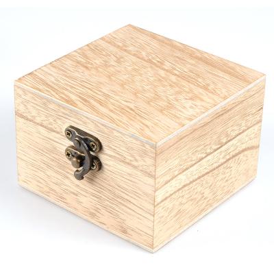 China Custom Watch Jewelry Box Large Square Square Watch Box Brand Luminous Lacquered Wooden Watch Storage Box for sale