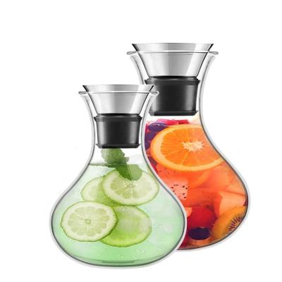 China Home Office Hot Water Borosilicate Glass Water Jug Viable Glass Carafe Carafe With Stainless Steel Lid for sale