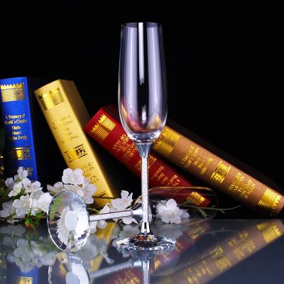 China 2 Pieces Viable Set Full Of Rhinestone Crystal Champagne Flutes Stem For Wedding Party Gifts for sale