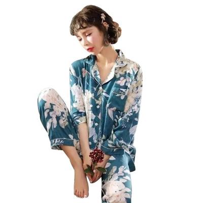 China OEM/ODM Customized Hot Sale 2 Pcs Pajamas Women Pajamas Women's Pajamas Lapel Cardigan Thermal Floral Printing for sale