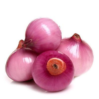 China Fresh Chinese red 50-70mm yellow onion in 4kg bags for sale