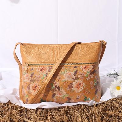 China Eco - Friendly Women Kraft Bohemian Cross - Body Handbags Vintage Flowers Print Messenger Bags for sale