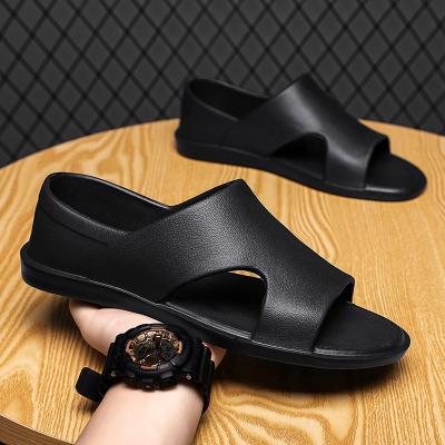 China Fashion Trend New Breathable Hole Shoes Men's Large Non Slip Soled Beach Sandals Soft Shoes Designer Slippers - Buy Thick Soled Non SL for sale