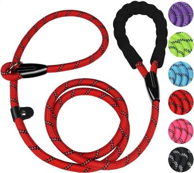 China Stocked Dog leash,6 feet (about 1.8 m) heavy duty dog leash, durable quality Strength training rope Sliding leash with comfortable cushi for sale