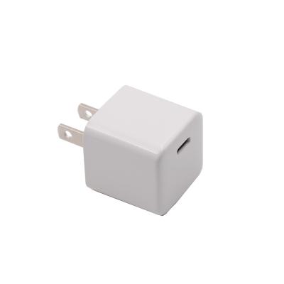 China Wholesale 20w Mini Travel Wall Pd Type C Mobile Phone Fast Charger Charging Power Adapter Mobile Phone Fast Charger for sale