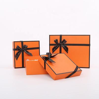 China Handmade Custom Logo Scarf Packing Box Gift Set Cardboard Boxes Gift Wrapping Paper Gift Box Ribbon for sale