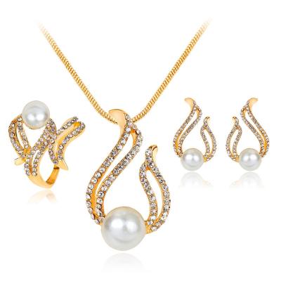 China Ethnic hot sale 18K gold plated rhinestone pearl shinny jewelry sets women fashion jewelry sets for party for sale