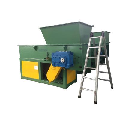 China Simple Maintenance Industrial Plastic Shredder 600 - 800 kg/h ZS900 en venta