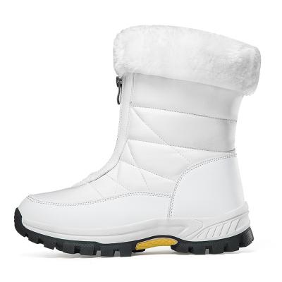 China Fashion Trends New Arrival Outdoor Snow Boots Female Warm Shoes Chunky Sole Winter Waterproof Non-slip Mid-calf Hiking Boots For Women for sale