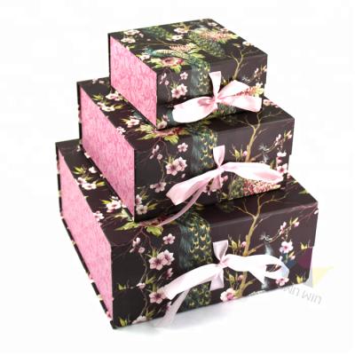 China Recyclable Personalized Custom Paper Box Cardboard Wedding ClothesPackaging Box With Logo for sale