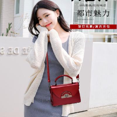 China Fanshion women shoulder bag new vintage Korean version of package retro handbag package fashion locomotive tide of the diagonal female shoulder bag for sale