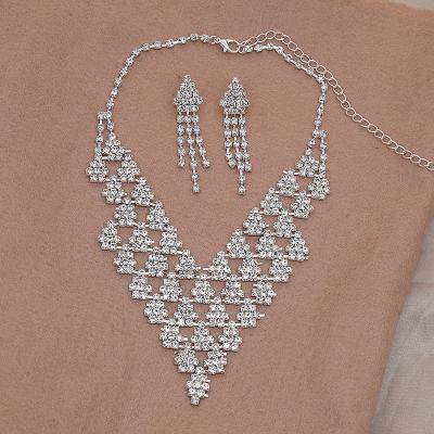 China CLASSIC Wholesale Luxury High Quality Crystal Wedding Fine Jewelry Set Pearl Necklace and Earrings Ladies Engagement Jewelry Sets for sale