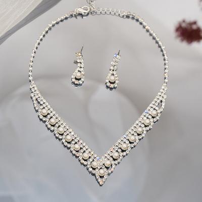 China CLASSIC Wholesale Luxury High Quality Crystal Wedding Fine Jewelry Set Pearl Necklace and Earrings Ladies Engagement Jewelry Sets for sale