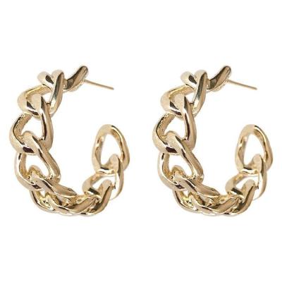 China CLASSIC personality jewelry gold plated geometric earring temperament silver stud c-shaped earrings for sale