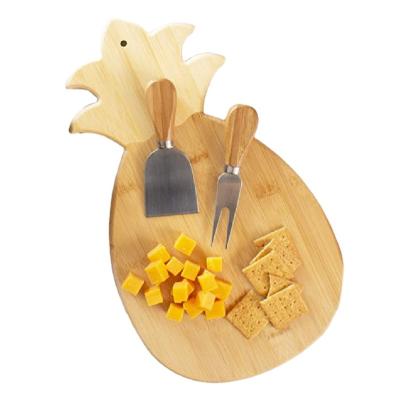 China Wholesale 100% Sustainable Bamboo Cutting Boards Pineapple Shaped Kitchen Bamboo Cutting Plate With Low Price for sale