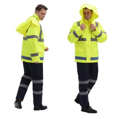 China 3D Force Trendy Rain Coats Three Dimensional Break Merchant Waterproof Reforzado Yellow Rain Coat for sale