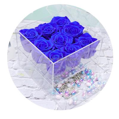 China Natural Fresh Rose With Stem Natural Lasting Everlasting Immortal Preserved Roses Natural Flower Forever Acrylic Box Gift Sets Christmas 6 Pcs Box 50 Boxes for sale