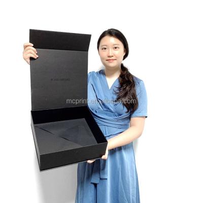 China Recycled Materials Custom Design Matte Black Large Rigid Paper Cardboard Gift Packaging Magnetic Folding Box For Wedding Dress for sale