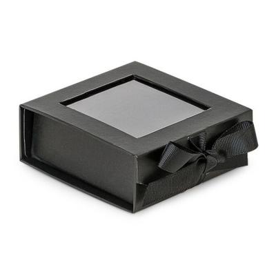 China Recyclable Custom Magnetic Closure Recycled Window Perfume Packaging Gift Box for sale