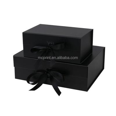 China Handmade Logo Black Luxury Magnetic Closure Custom Made Cardboard Gift Shipping Clothing Packaging Box for sale