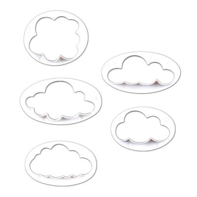 China Simplicity Stocked Modern Kitchenware Baking Tools 5pcs Irregular Shape Cloud PP Printing Silicon Cookie Mold for sale